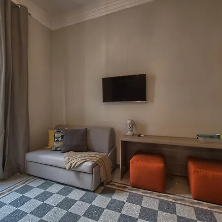 The Pope's Window Pensión