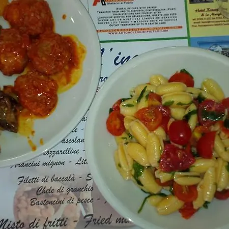 The Pope's Window 4*