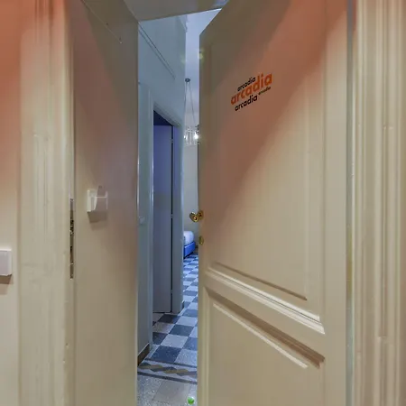 The Pope's Window Rzym