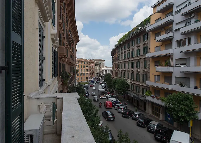 The Pope's Window 4* Rome