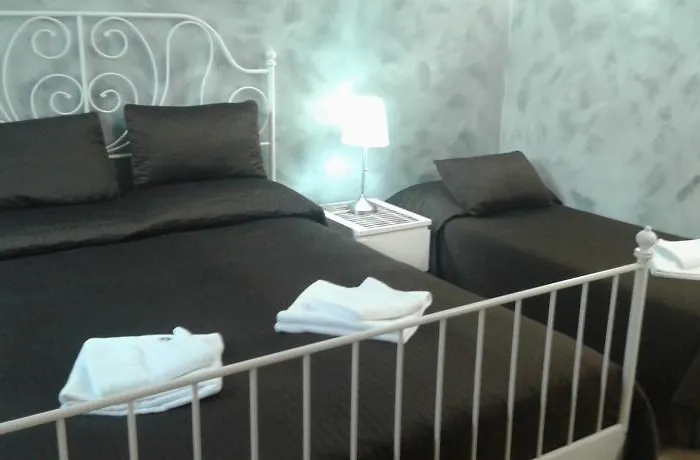 The Pope's Window Rom