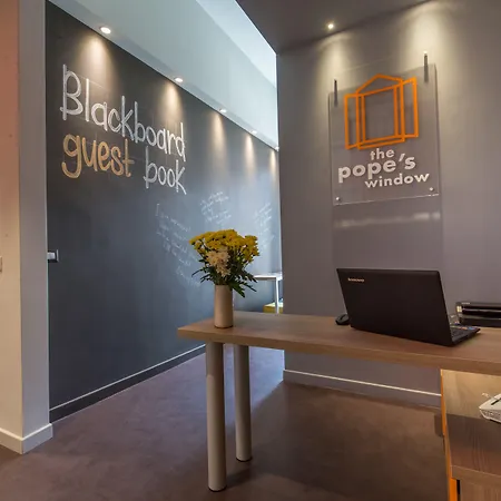 The Pope's Window 4* Roma