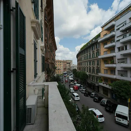 Gasthuis The Pope's Window Rome
